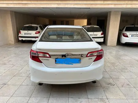 مزایده خودرو تویوتا، کمری GLX