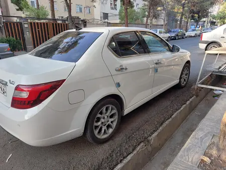 مزایده خودرو دنا، پلاس EF7 اتوماتیک توربو آپشنال