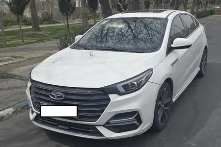 مزایده خودرو فونیکس، آریزو 6 پرو اتوماتیک