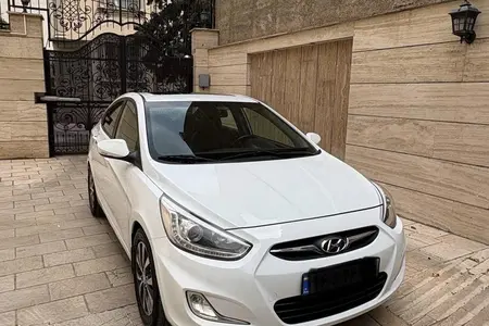 مزایده خودرو هیوندای، اکسنت 1.6 لیتر بلو