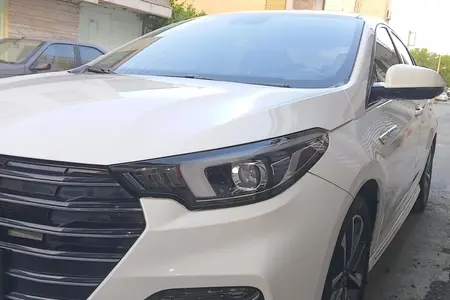 مزایده خودرو فونیکس، آریزو 6 پرو اتوماتیک