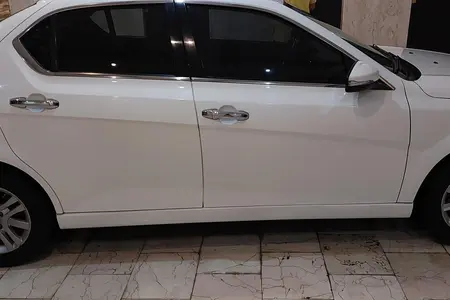 مزایده خودرو دنا، پلاس EF7 5 دنده ساده