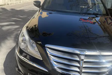 مزایده خودرو هیوندای، جنسیس اتوماتیک