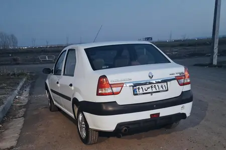 مزایده خودرو رنو، تندر 90 E2