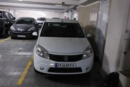 مزایده خودرو رنو، ساندرو اتوماتیک