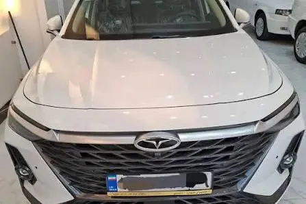 مزایده خودرو فونیکس، آریزو 8 (Z8) اکسلنت