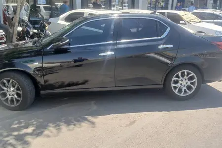 مزایده خودرو دنا، پلاس EF7 6 دنده توربو