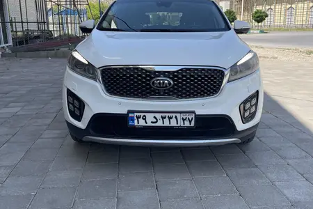 مزایده خودرو کیا، سورنتو 4 سیلندر GT لاین