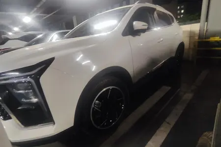 مزایده خودرو کی ام سی، X5 1.5 لیتر توربو