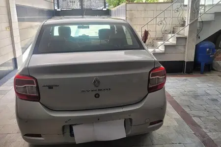 مزایده خودرو رنو، سیمبل SE