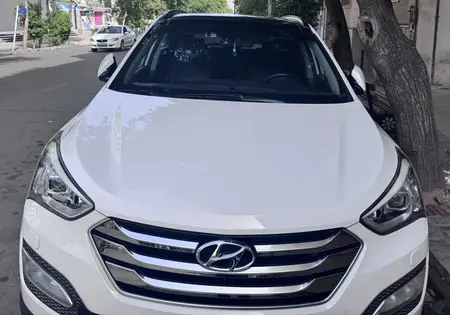 مزایده خودرو هیوندای، سانتافه 4 سیلندر دو دیفرانسیل