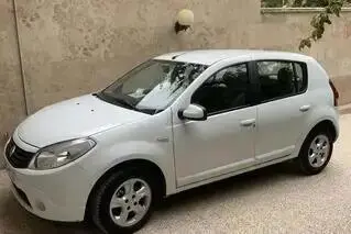 مزایده خودرو رنو، ساندرو اتوماتیک