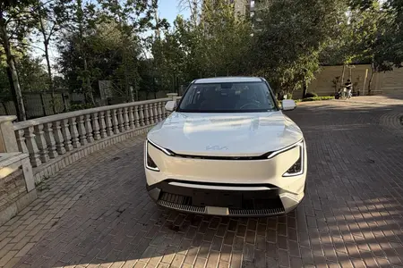 مزایده خودرو کیا، EV5 تیپ 530