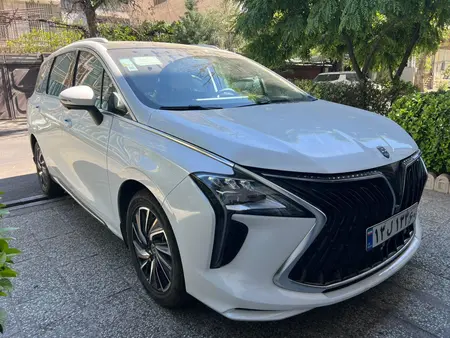 مزایده خودرو فردا، سوبا M4 اتوماتیک