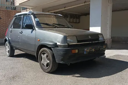 مزایده خودرو رنو، پی کی دنده ای