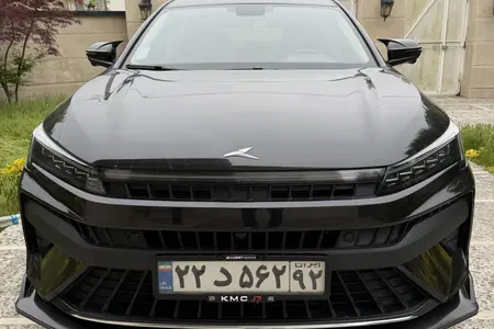 مزایده خودرو کی ام سی، J7 اتوماتیک