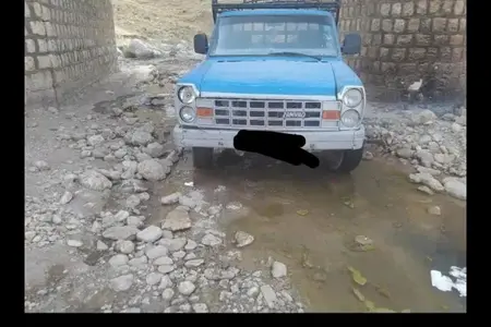 مزایده خودرو زامیاد، وانت نیسان دوگانه سوز