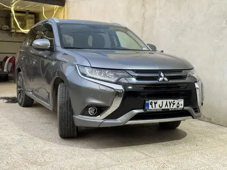 مزایده خودرو میتسوبیشی، اوتلندر PHEV اتوماتیک